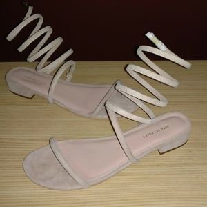 Avec Les Filles wrap around sandal, size 9